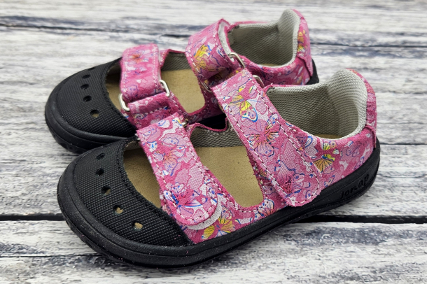 JONAP - barefoot sandálky FELLA RŮŽOVÁ MOTÝLCI