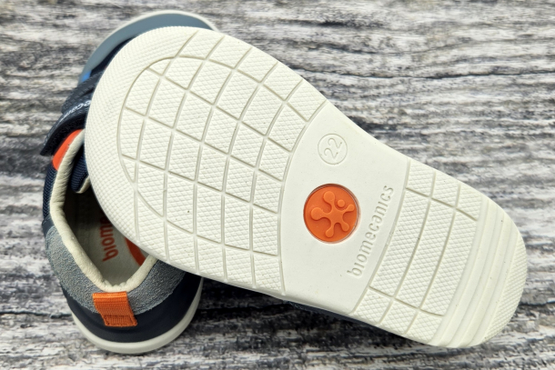 BIOMECANICS - celoroční barefootové boty SAUVAGE SPORT PETROL