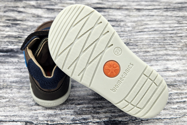 BIOMECANICS - celoroční barefootové boty CHOCO