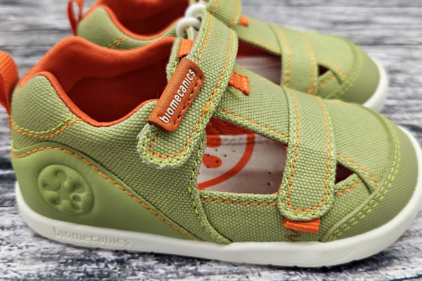 BIOMECANICS - textilní barefootové sandály LONA BASICA VERDE (zelené)