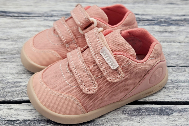 BIOMECANICS - barefootové tenisky PIQUE ROSE
