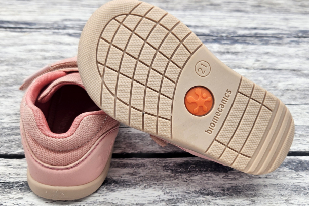 BIOMECANICS - barefootové tenisky PIQUE ROSE