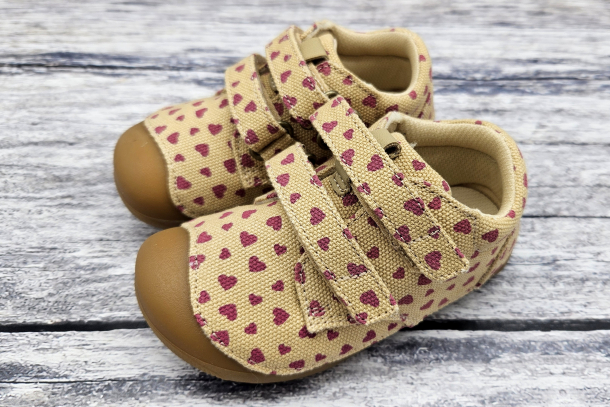 BUNDGAARD - Petit Strap Canvas, BEIGE HEARTS