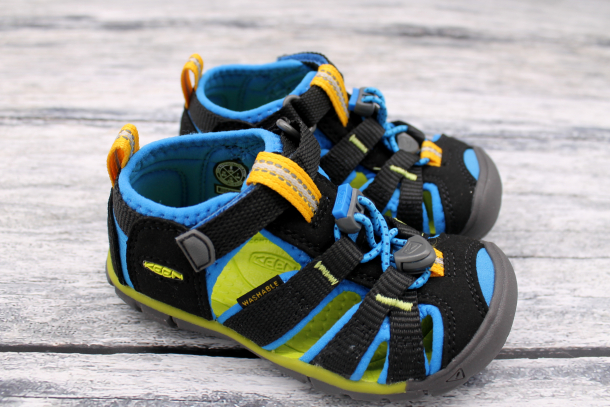 KEEN - Seacamp II CNX sandálky, Black/Brilliant Blue