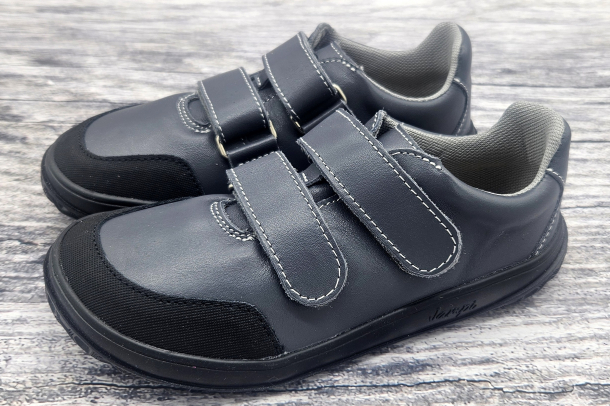 JONAP JAMPI - celoroční NELLA SHARK