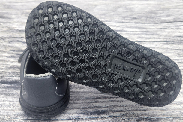 JONAP JAMPI - celoroční NELLA SHARK