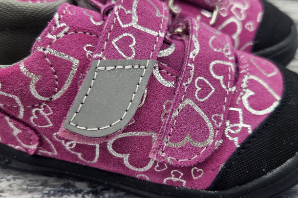 JONAP - celoroční kožené boty B22 SV, RŮŽOVÉ SRDCE