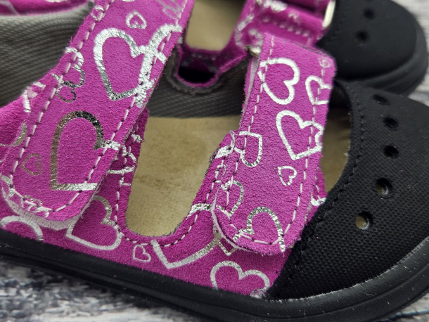 JONAP - barefoot sandálky FELLA RŮŽOVÉ SRDCE