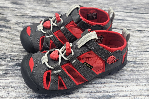 KEEN - Seacamp II CNX sandálky, MAGNET/RED CARPET