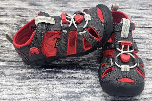 KEEN - Seacamp II CNX sandálky, MAGNET/RED CARPET